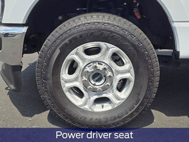 Certified 2025 Ford F350 XLT w/ FX4 Off-Road Package AWD/4WD image 9