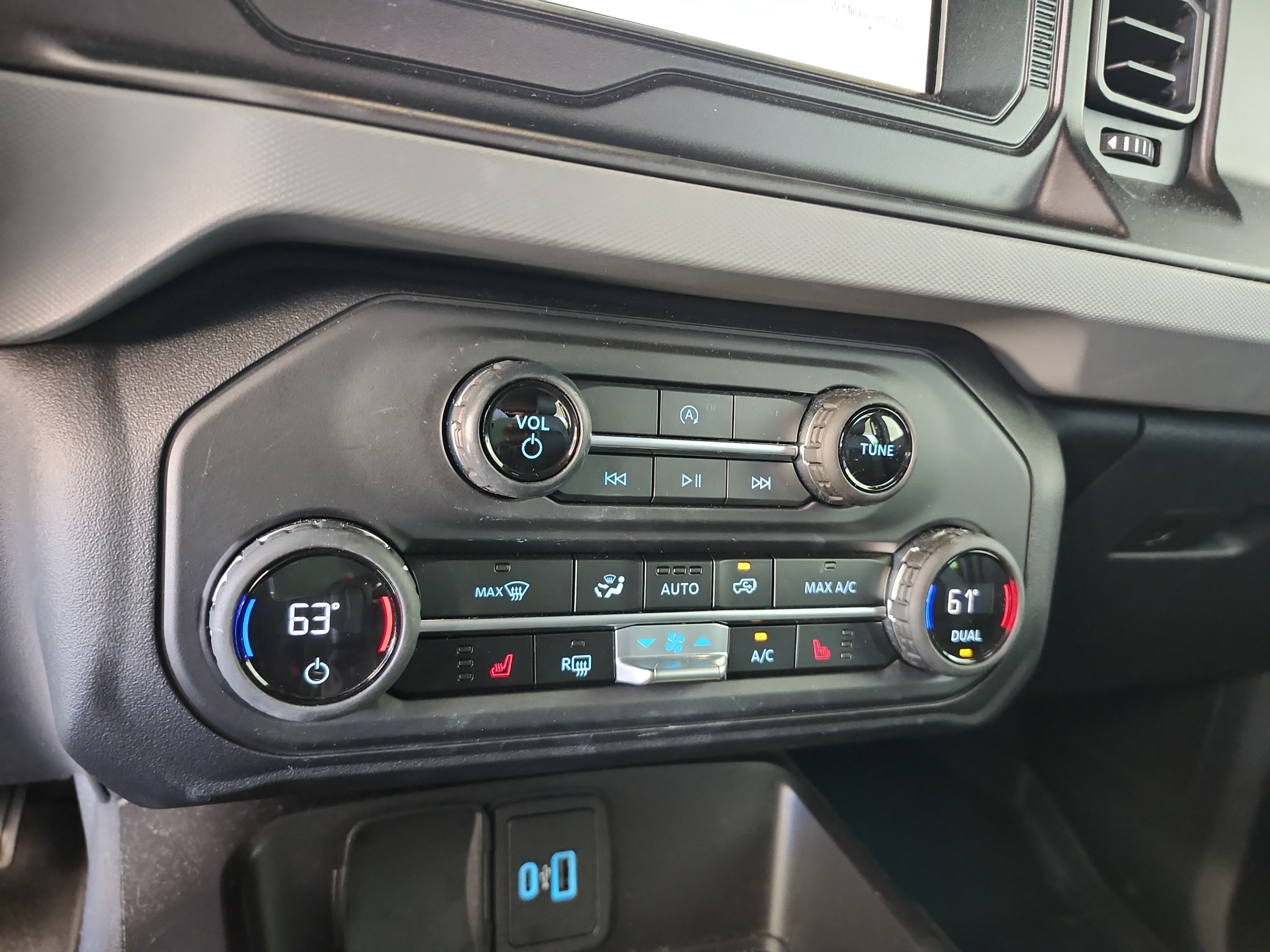 Certified 2023 Ford Bronco Big Bend AWD/4WD image 28