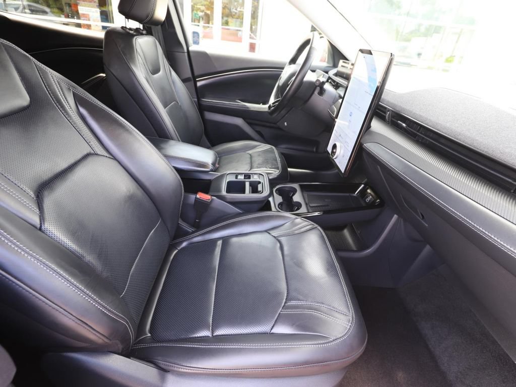 Certified 2025 Ford Mustang Mach-E Premium RWD image 14