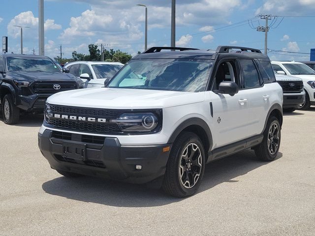 Certified 2025 Ford Bronco Sport Outer Banks w/ Outer Banks Tech Package+ AWD/4WD image 3