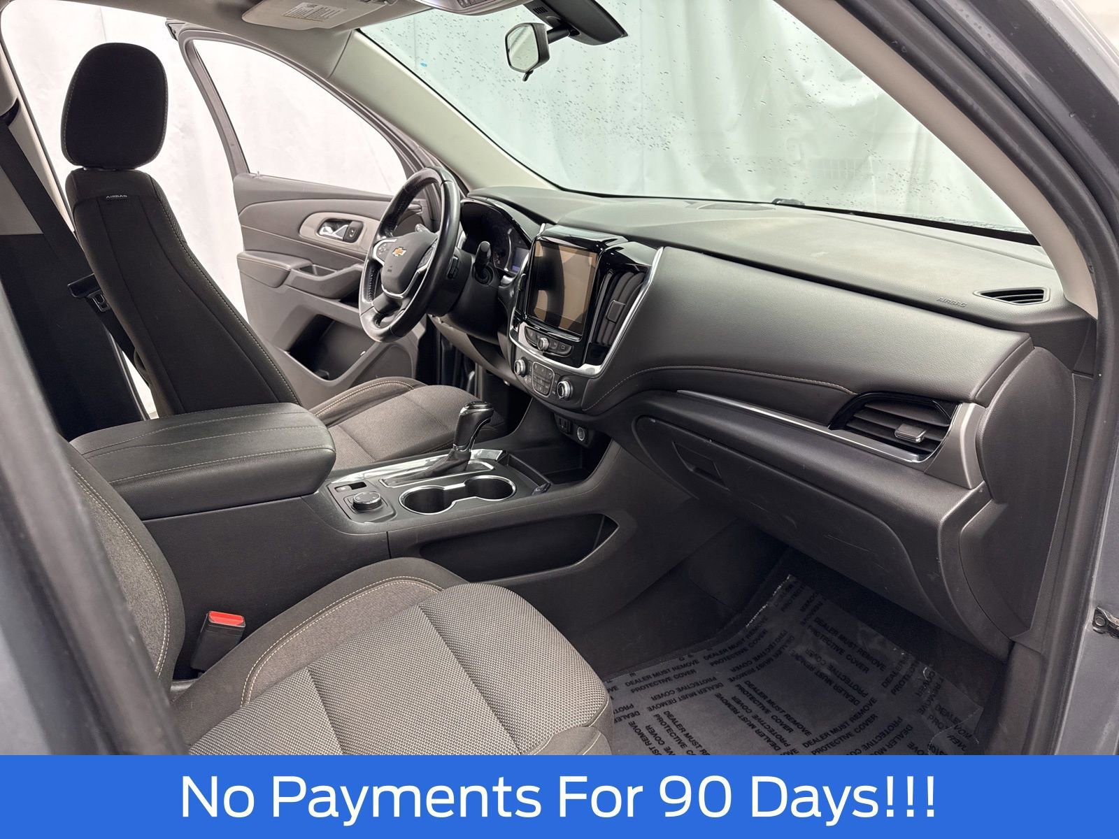 Used 2020 Chevrolet Traverse LT image 27