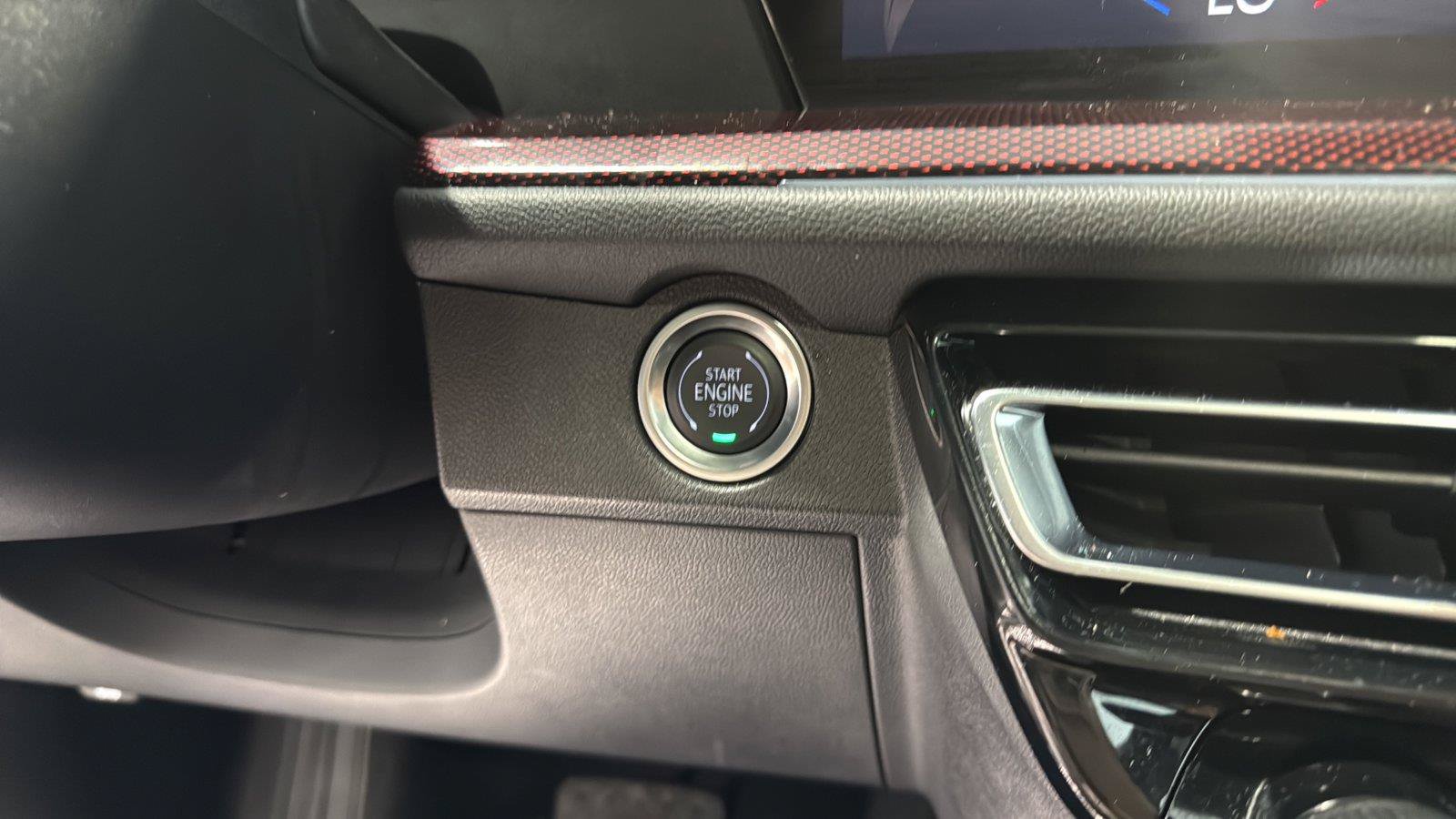 Used 2025 Chevrolet Traverse Z71 AWD/4WD image 22