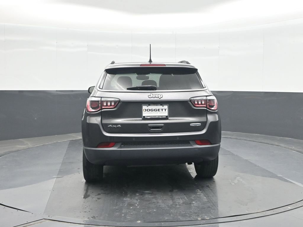 Used 2020 Jeep Compass Latitude AWD/4WD image 17