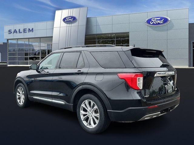Certified 2023 Ford Explorer XLT w/ Equipment Group 202A AWD/4WD image 4