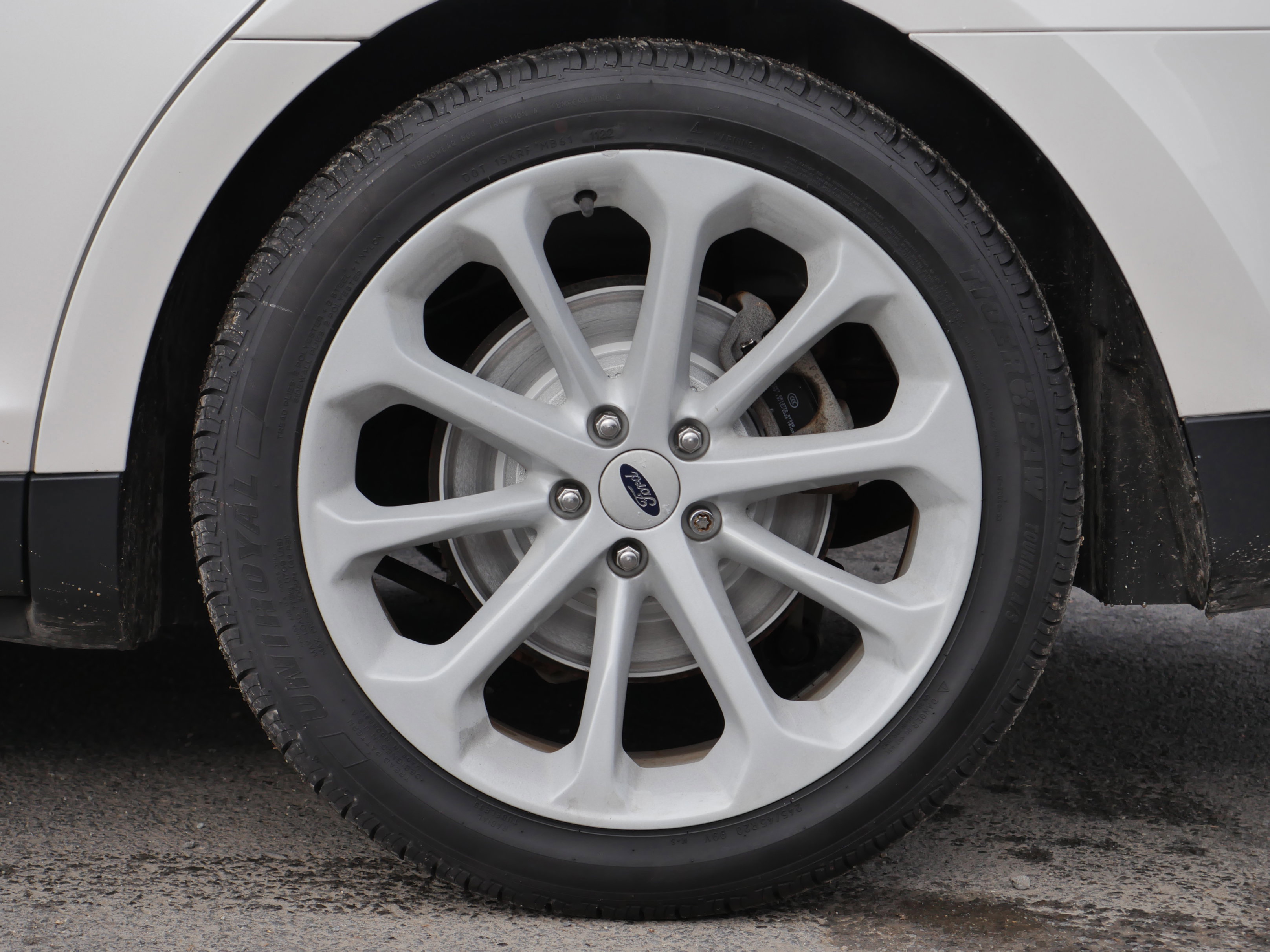 Certified 2017 Ford Taurus Limited image 25