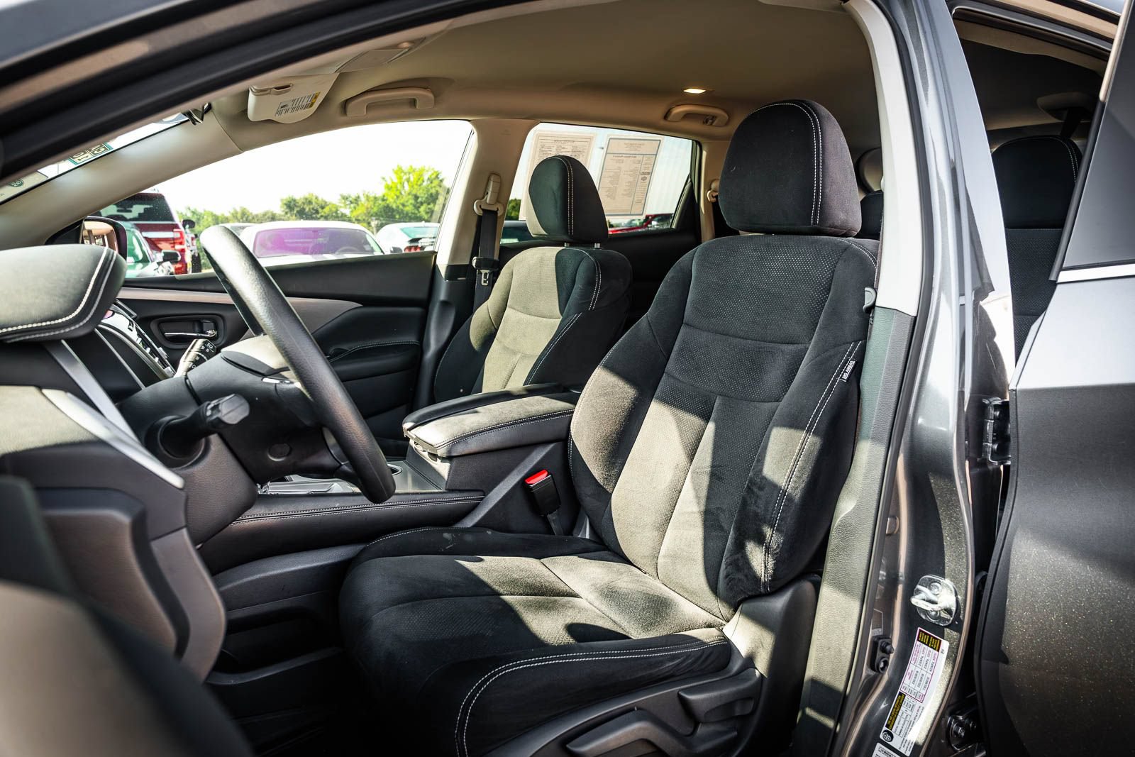 Used 2023 Nissan Murano S FWD image 19