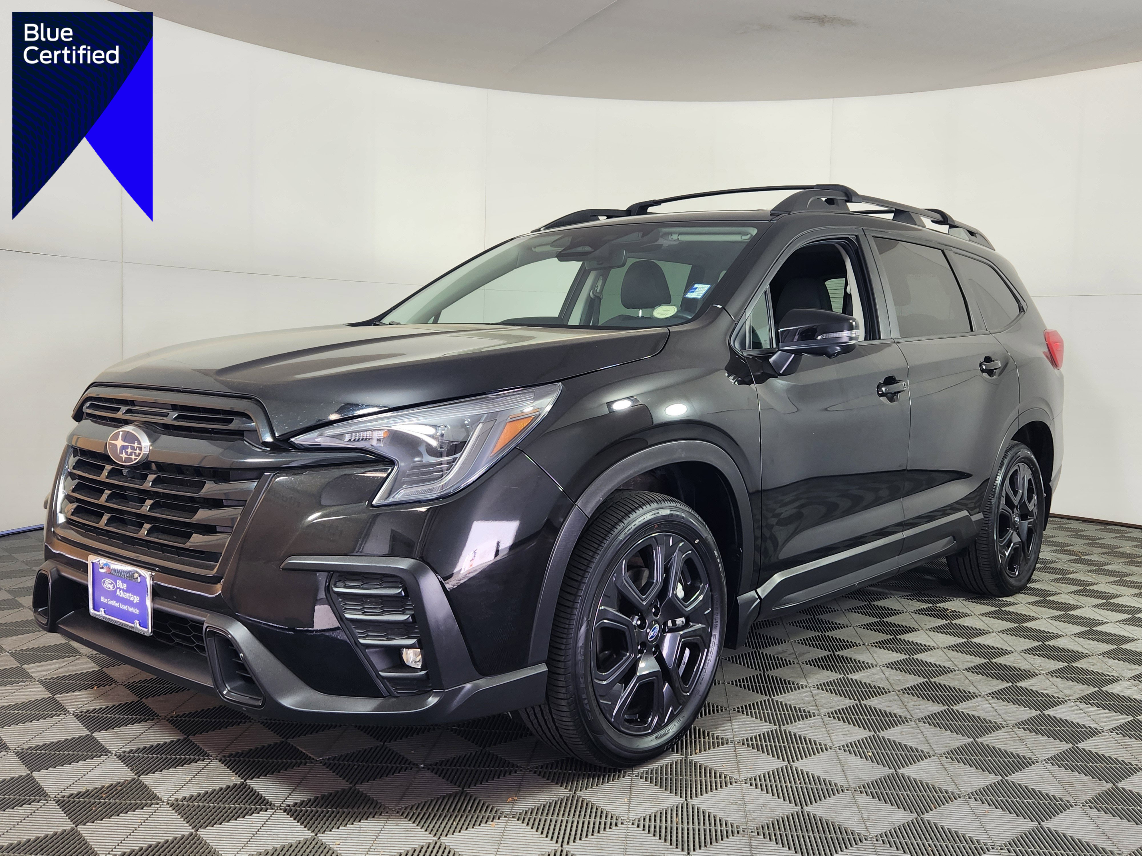 Used 2023 Subaru Ascent Onyx Edition Limited image 1