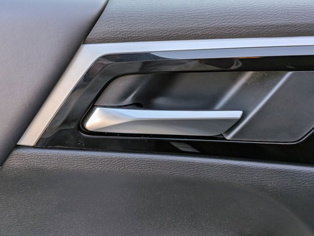 Used 2023 Mitsubishi Outlander SE image 13