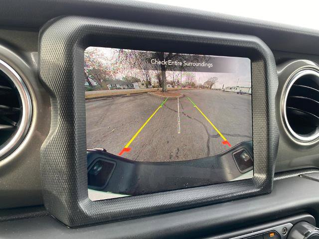 Used 2023 Jeep Gladiator Overland image 20