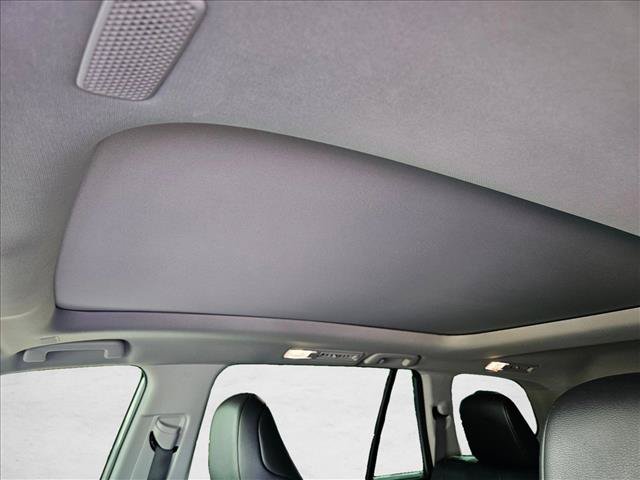 Used 2025 Toyota Grand Highlander FWD image 17