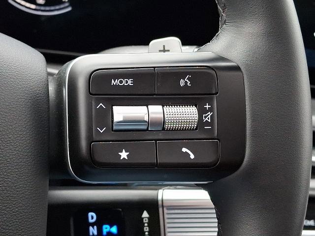 Used 2025 Hyundai Santa Fe XRT image 19