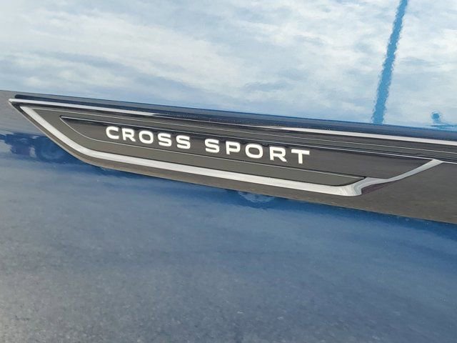 Used 2023 Volkswagen Atlas Cross Sport SEL image 9