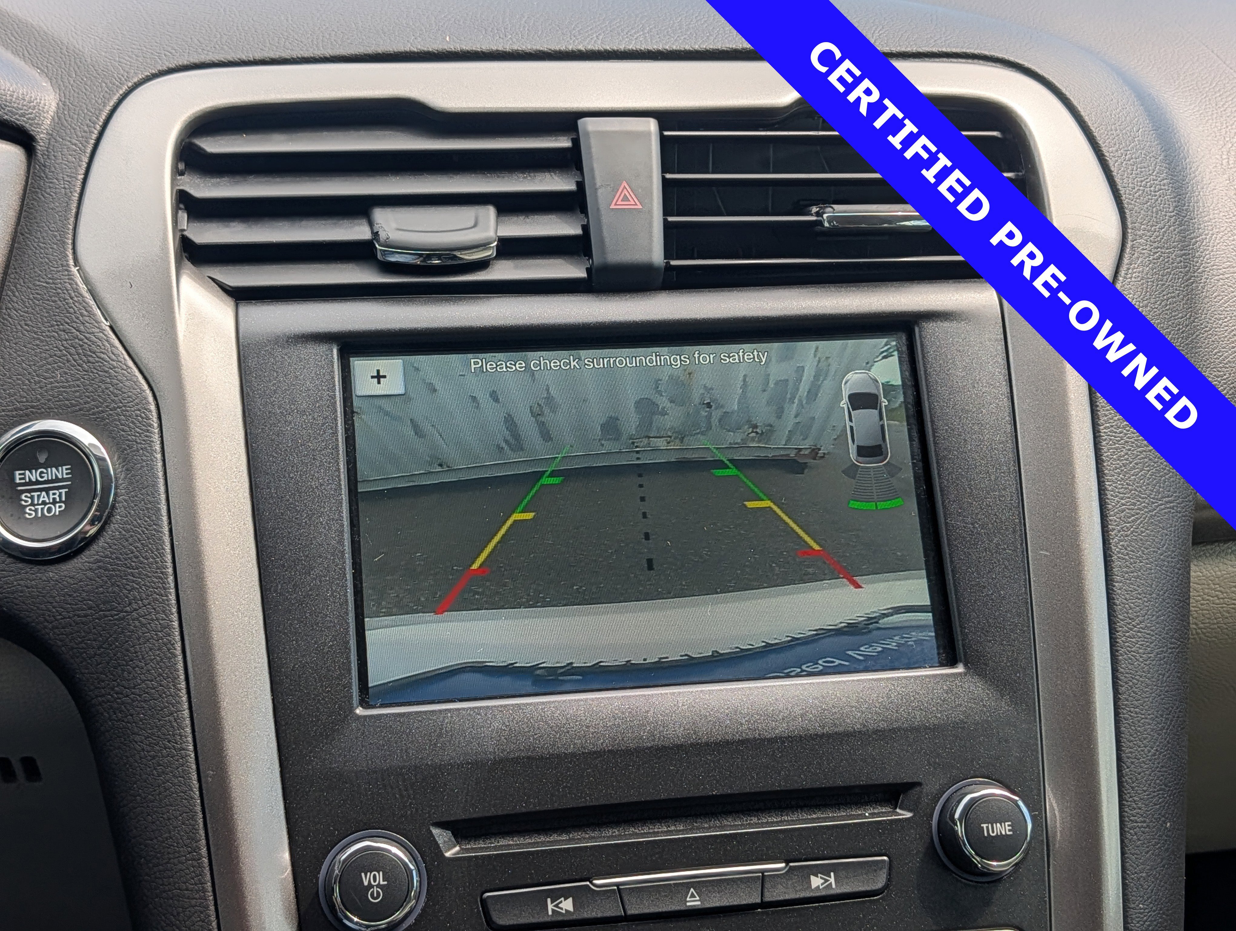 Certified 2018 Ford Fusion SE FWD image 29