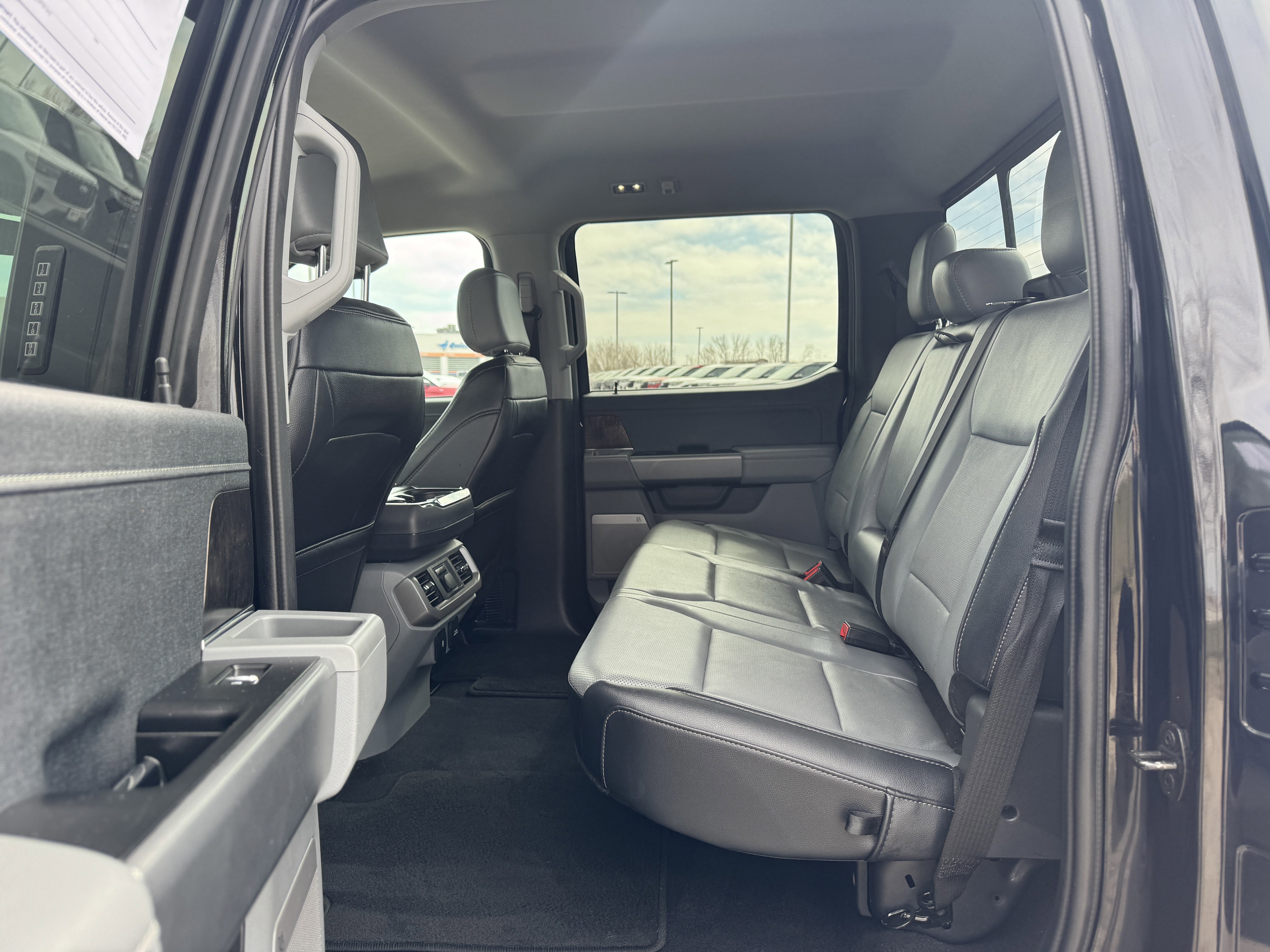 Certified 2023 Ford F150 Lariat w/ Equipment Group 502A High image 19