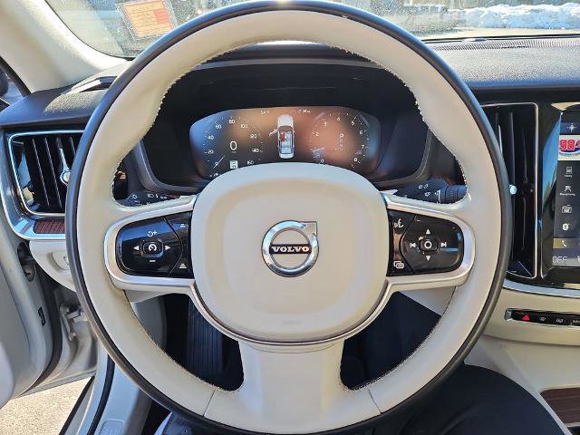 Used 2019 Volvo S60 T6 Momentum w/ Multimedia Package image 32