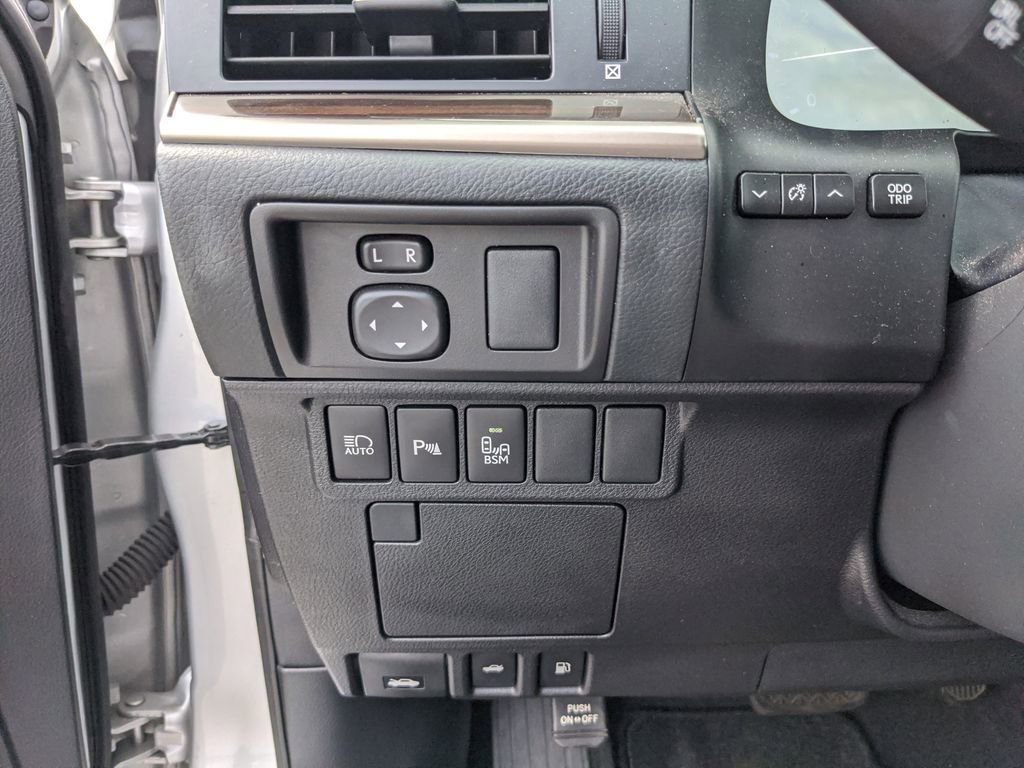 Used 2017 Lexus ES 350 w/ Premium Package image 26