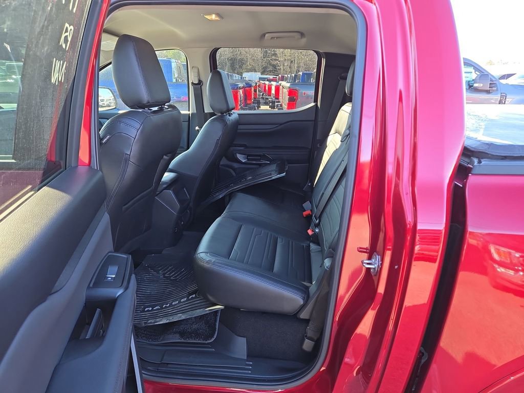 Certified 2025 Ford Ranger Lariat w/ FX4 Off-Road Package AWD/4WD image 4