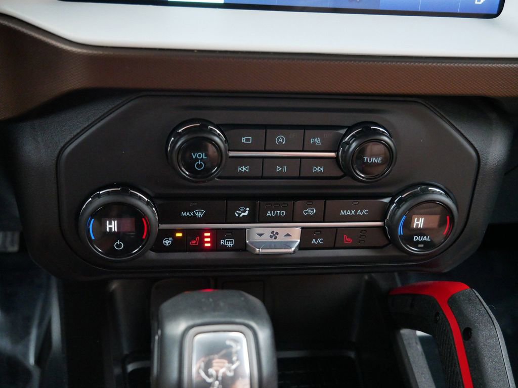 Certified 2024 Ford Bronco Heritage Edition image 20