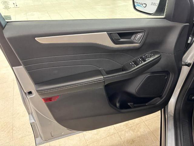 Certified 2022 Ford Escape SE FWD image 10