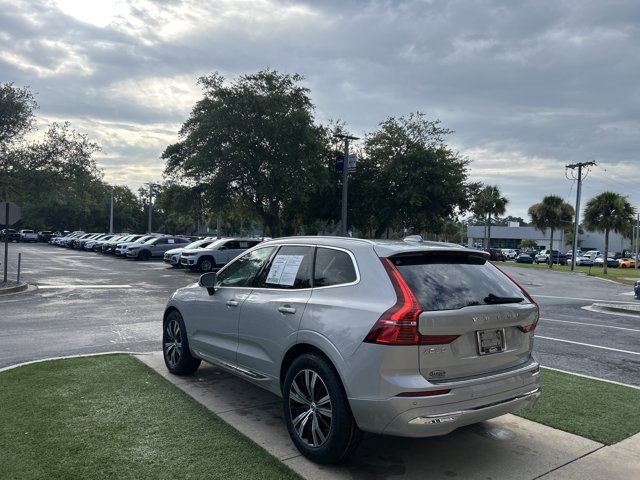 Used 2022 Volvo XC60 B5 Inscription w/ Protection Package Premier FWD image 7