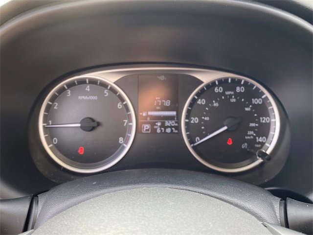 Used 2021 Nissan Kicks S image 32