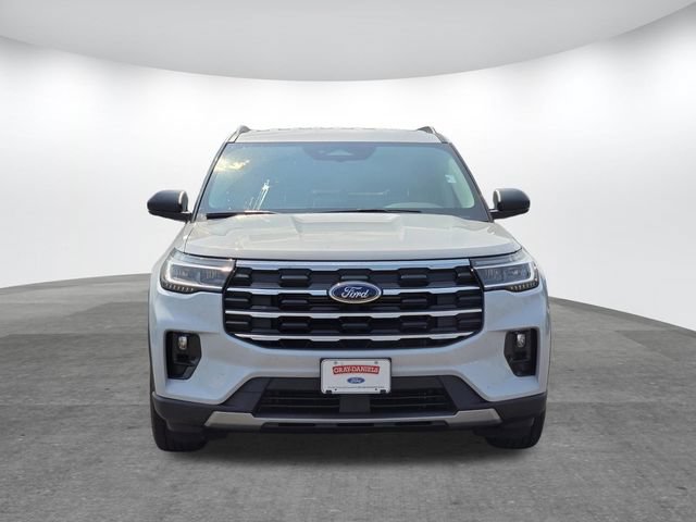 Certified 2026 Ford Explorer Active w/ Active Comfort Package RWD image 2