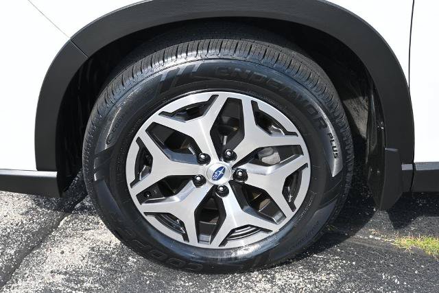 Used 2023 Subaru Forester Premium AWD/4WD image 14