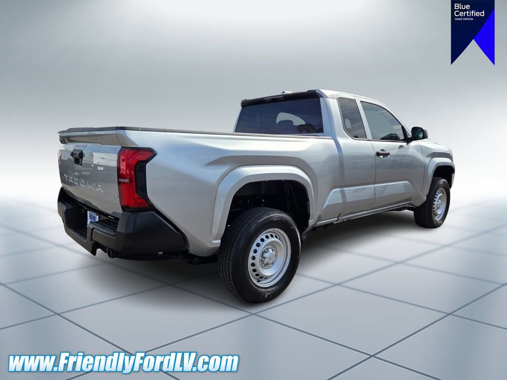 Used 2025 Toyota Tacoma SR AWD/4WD image 4