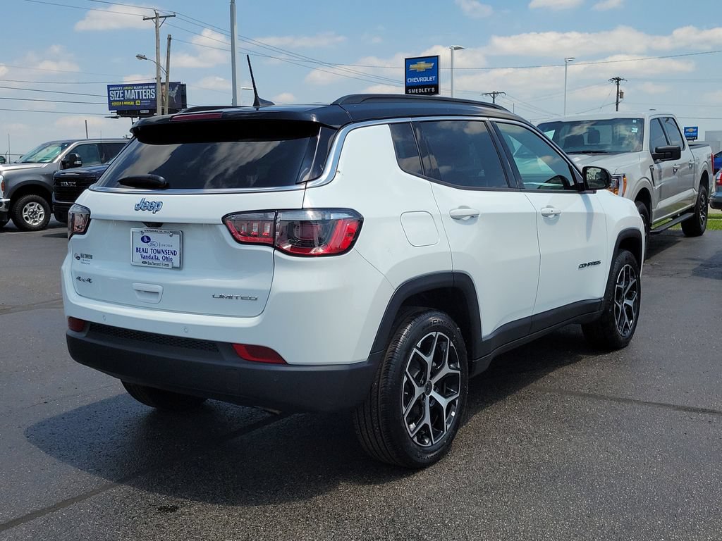 Used 2025 Jeep Compass Limited AWD/4WD image 4