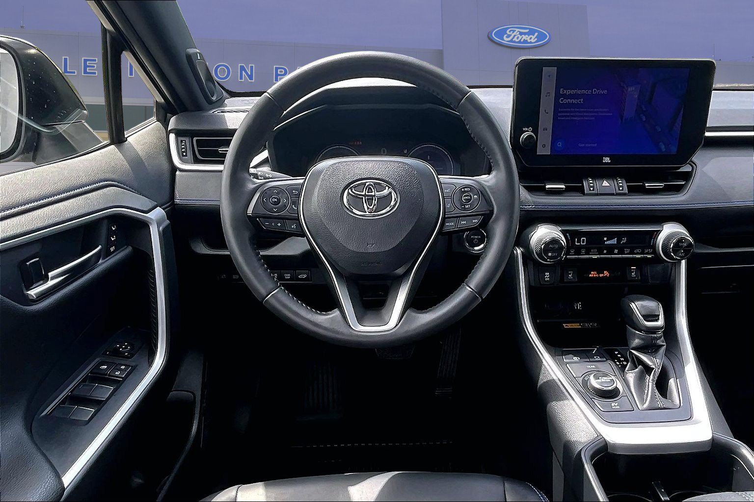 Used 2023 Toyota RAV4 XSE AWD/4WD image 8