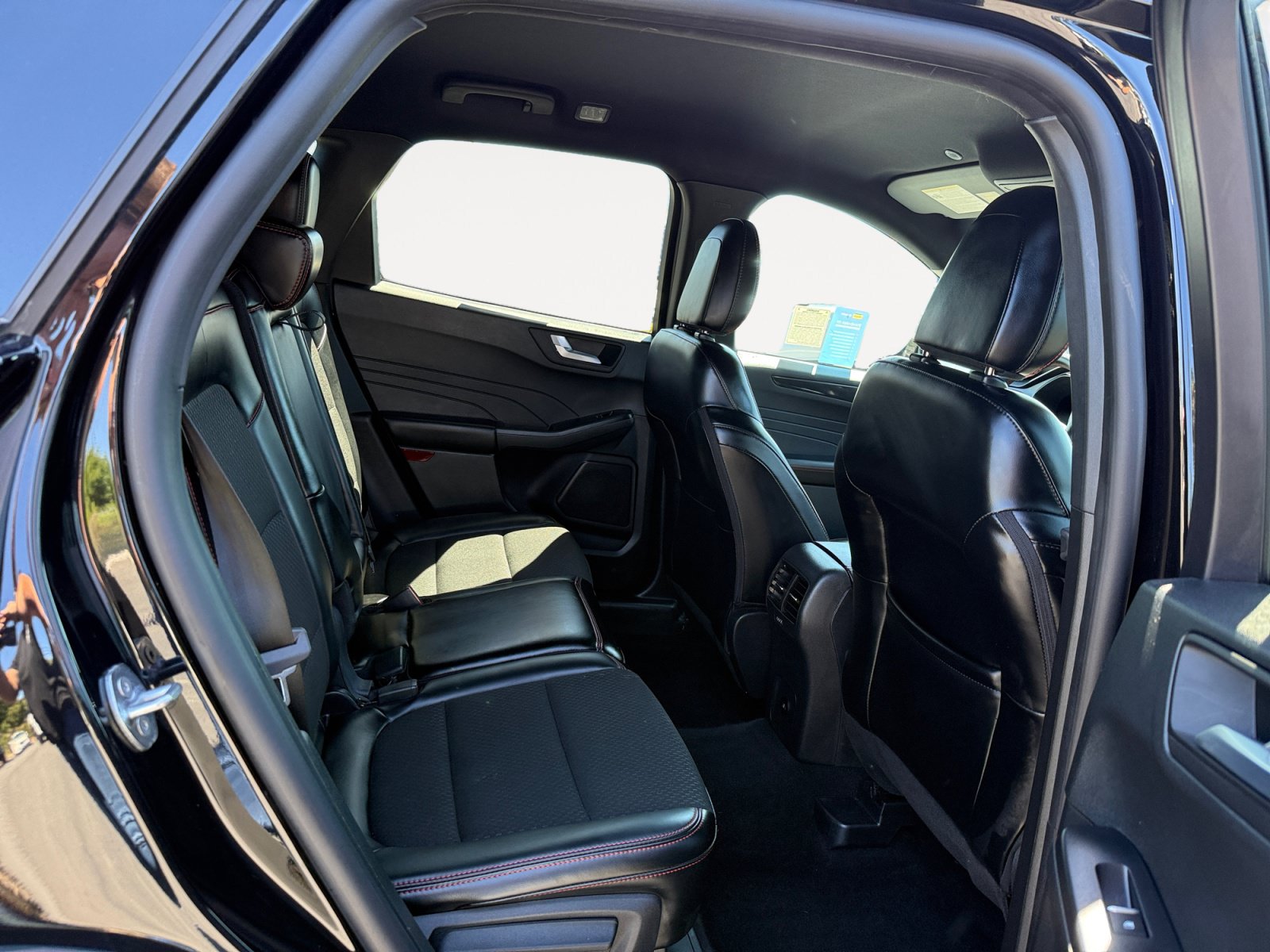 Certified 2025 Ford Escape ST-Line FWD image 18