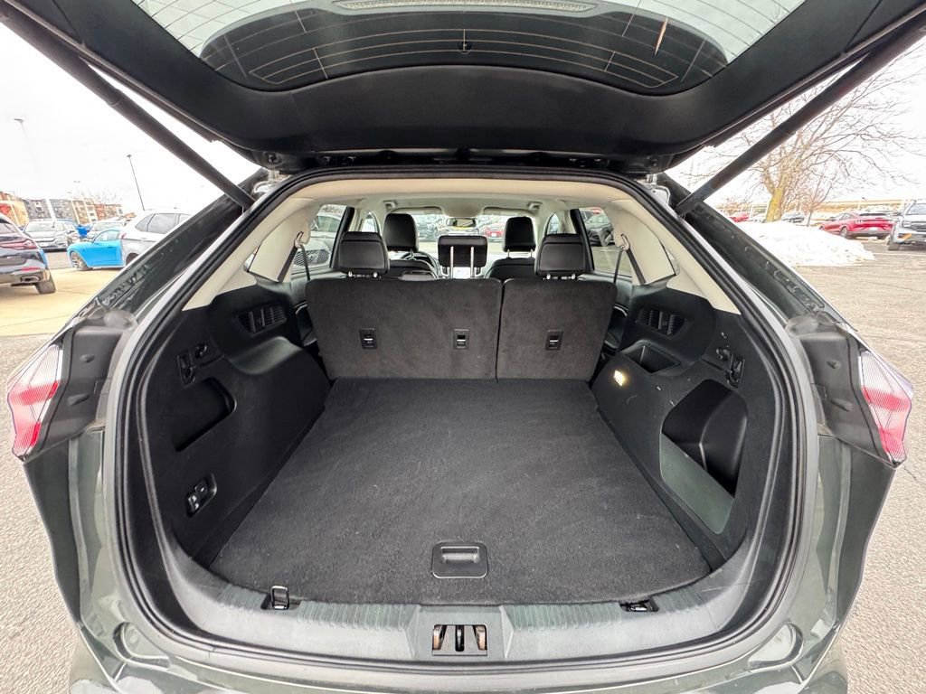 Certified 2024 Ford Edge SEL w/ Convenience Package image 18