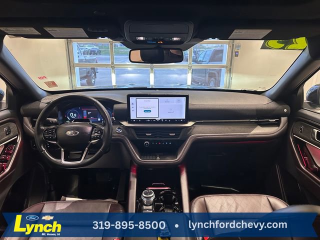 Certified 2025 Ford Explorer Platinum AWD/4WD image 14