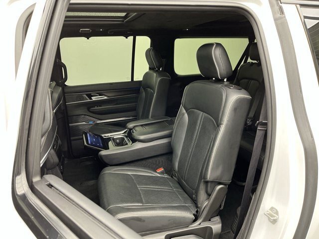 Used 2024 Jeep Grand Wagoneer L Series II w/ Quick Order Packagew 28T AWD/4WD image 12
