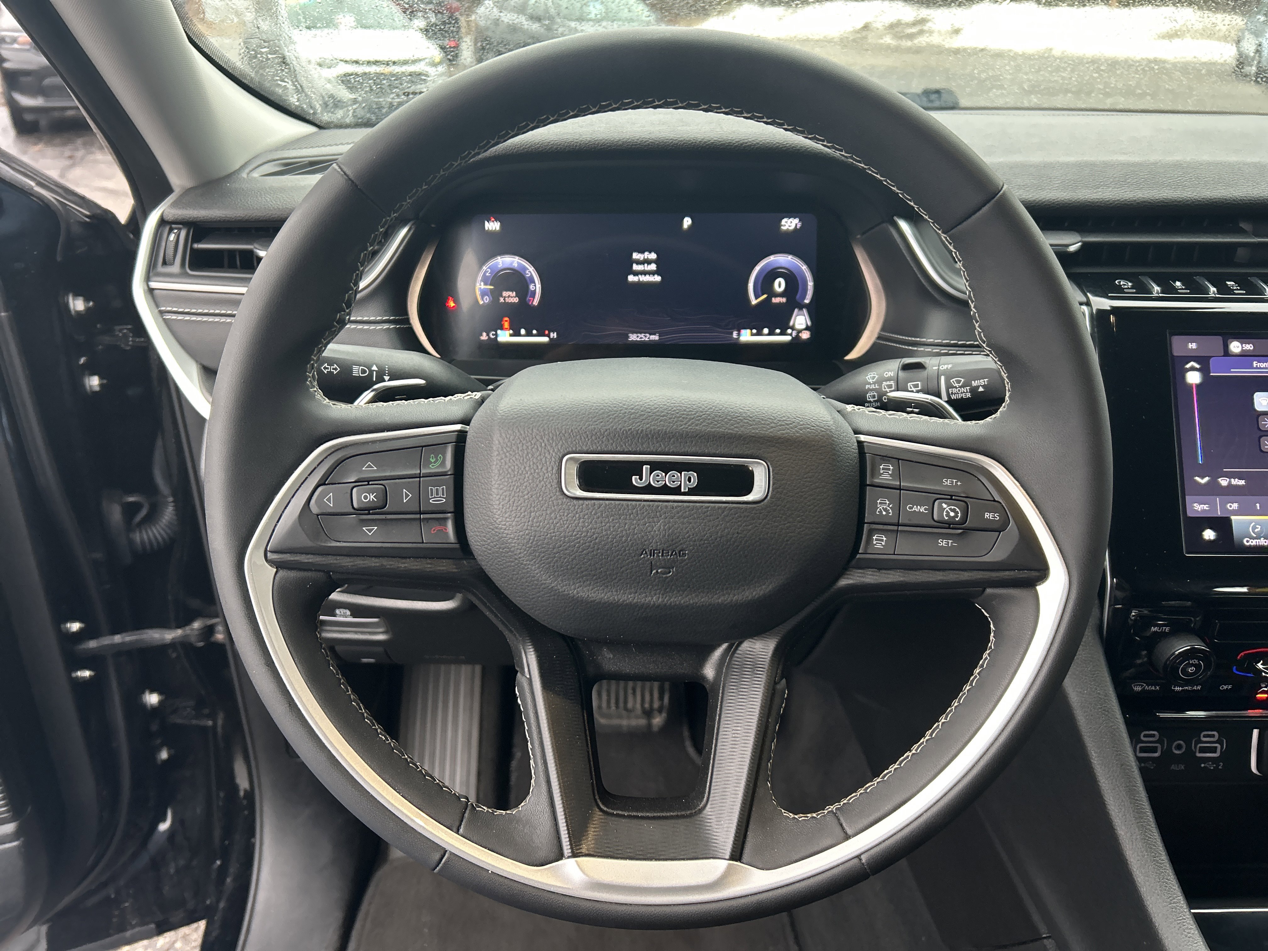 Used 2023 Jeep Grand Cherokee L Laredo AWD/4WD image 17