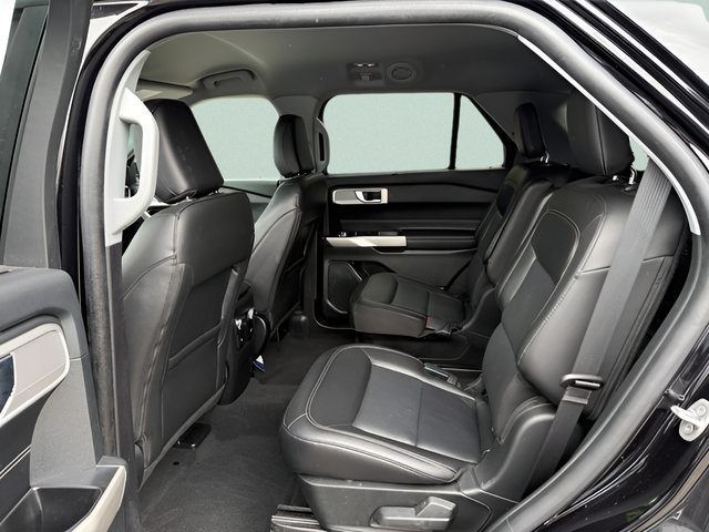 Certified 2022 Ford Explorer Limited w/ Equipment Group 301A AWD/4WD image 5