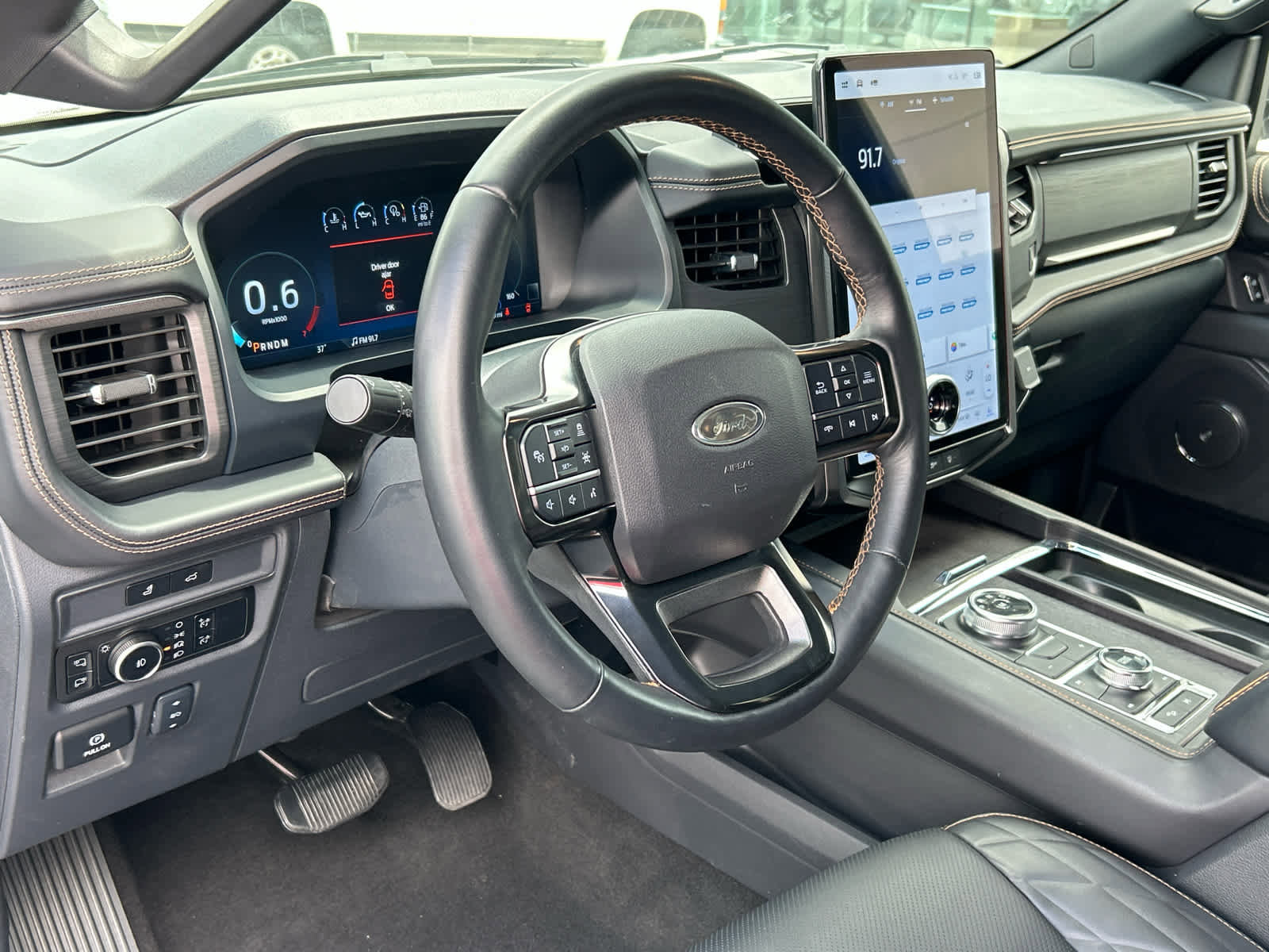 Certified 2024 Ford Expedition Max Platinum image 30