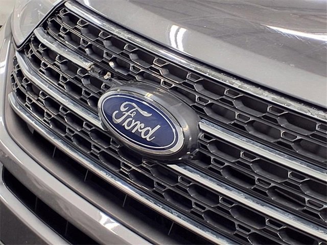 Certified 2022 Ford Explorer XLT w/ Equipment Group 202A image 34