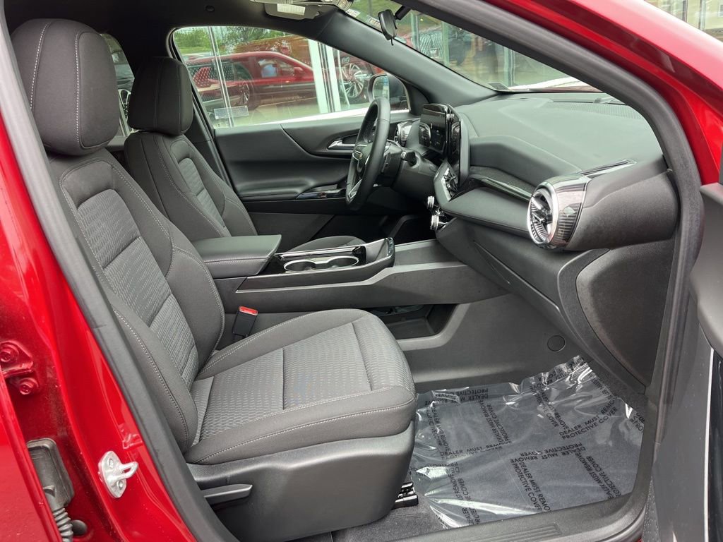 Used 2025 Chevrolet Equinox LT AWD/4WD image 21