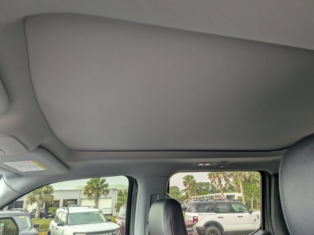 Certified 2025 Ford F350 Lariat AWD/4WD image 24