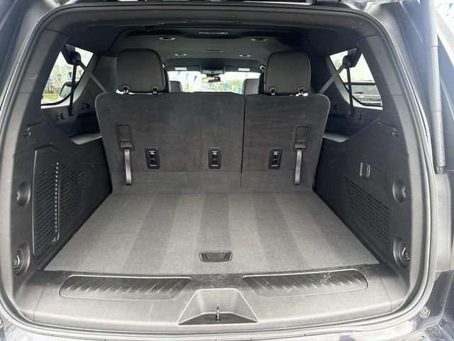 Used 2024 Chevrolet Suburban LT image 6