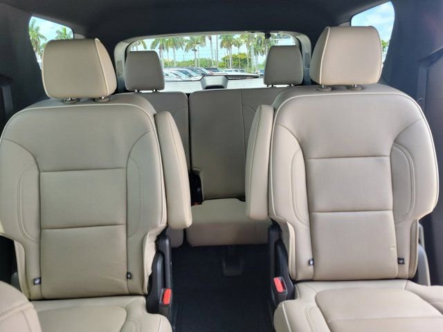 Used 2023 Chevrolet Traverse Premier w/ LPO, Floor Liner Package FWD image 20
