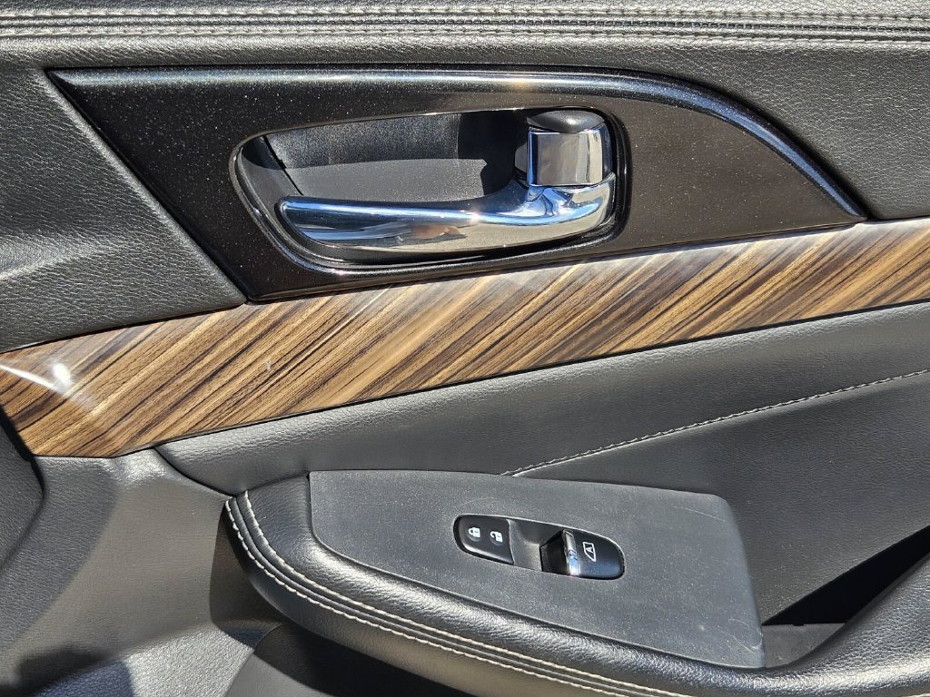 Used 2017 Nissan Maxima Platinum FWD image 13