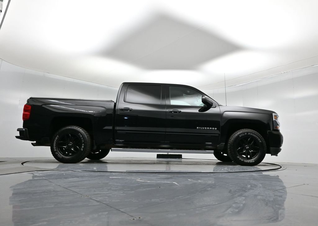 Used 2017 Chevrolet Silverado 1500 LT w/ LT Eassist Package image 45