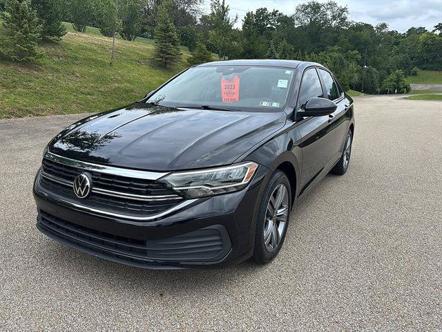 Used 2023 Volkswagen Jetta SE w/ Panoramic Sunroof Package FWD image 8
