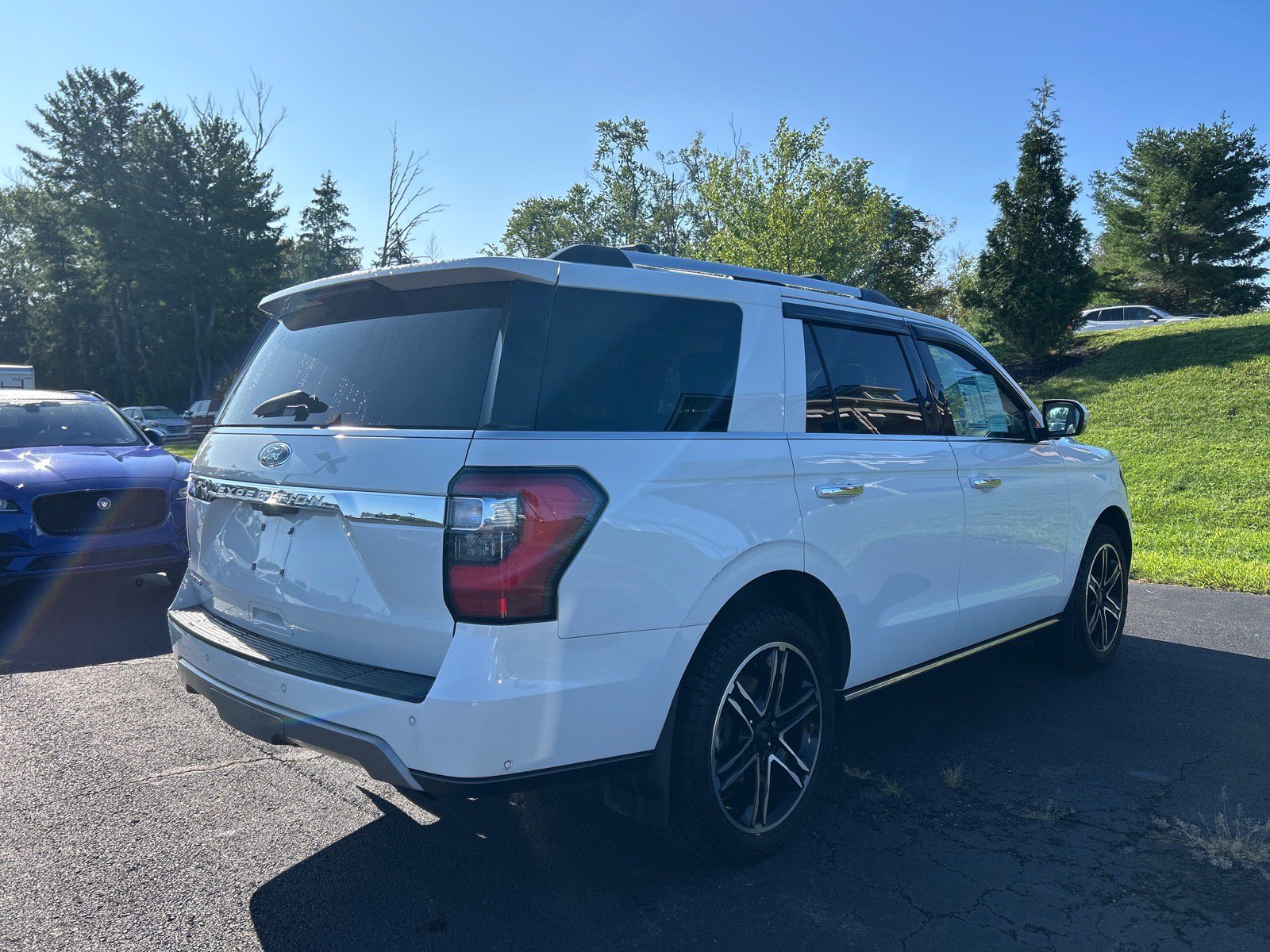 Certified 2021 Ford Expedition Limited AWD/4WD image 17