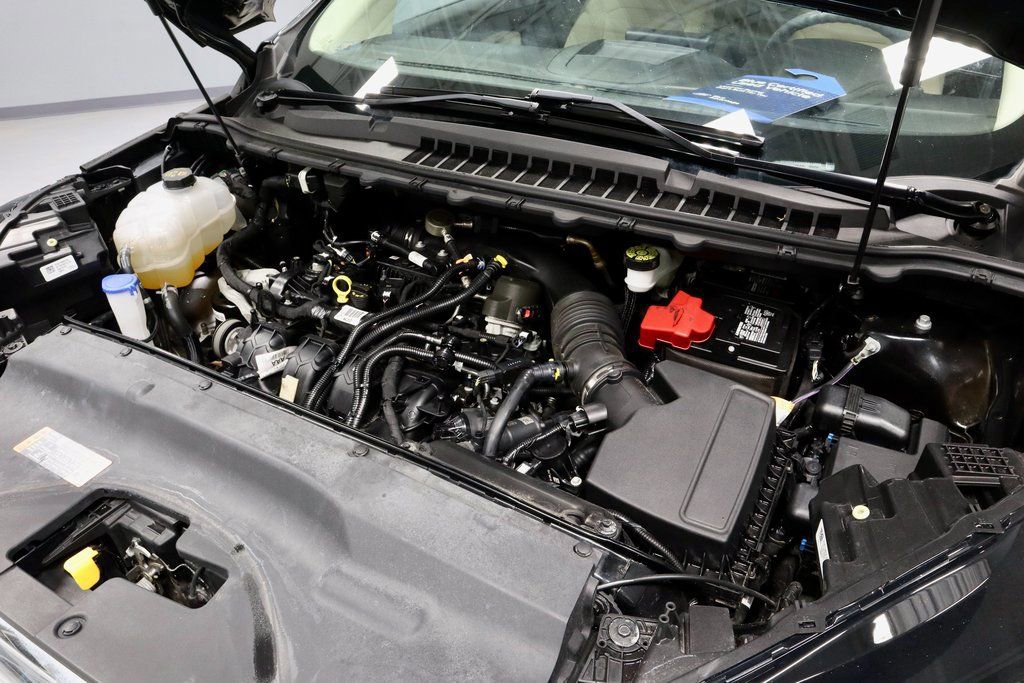 Certified 2022 Ford Edge SE image 16