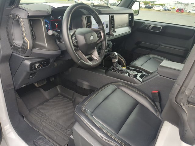 Certified 2025 Ford Bronco Badlands AWD/4WD image 17