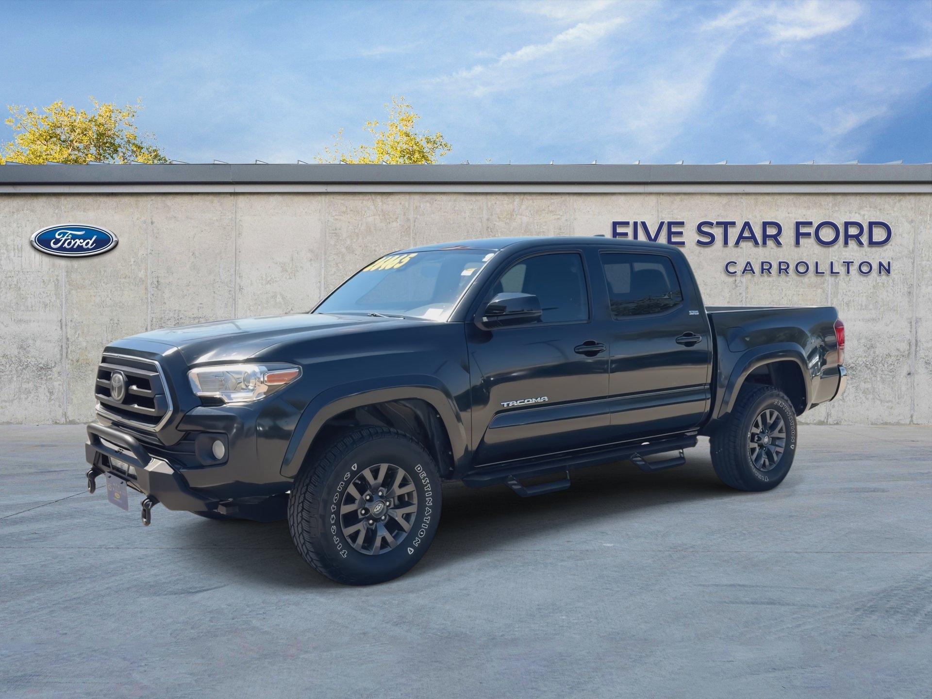 Used 2020 Toyota Tacoma SR5 RWD image 4