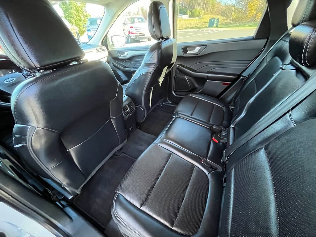 Certified 2021 Ford Escape SEL image 26